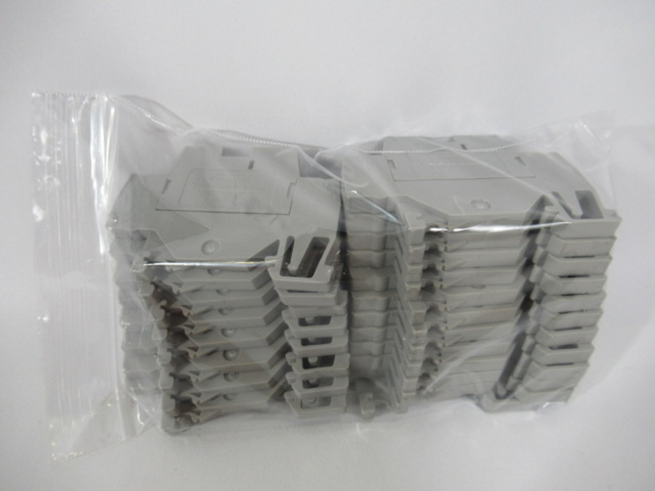 WAGO 280-514 Terminal Block 20A 500V 2.5mm Lot of 20 USED