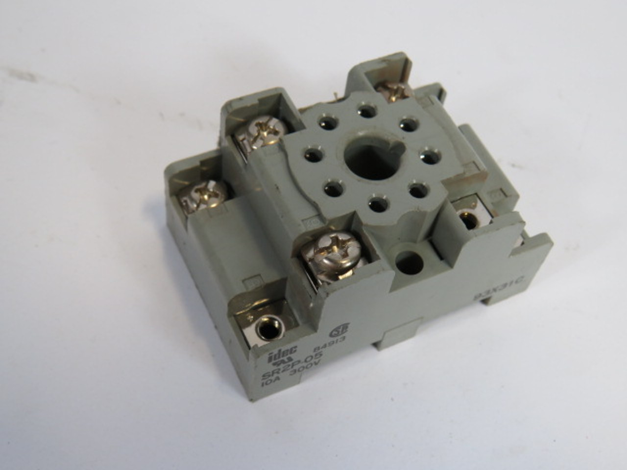 IDEC SR2P-05 Relay Socket 300V 10A Missing Screws USED
