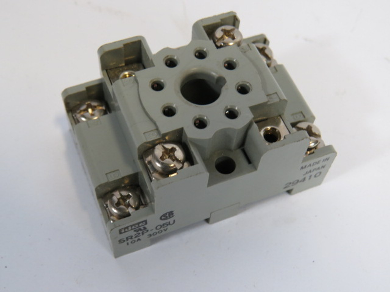 IDEC SR2P-05U Relay Socket 300V 10A Missing Screws USED