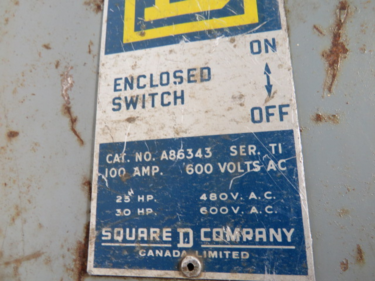 Square D A86343 Ser T1 Disconnect Switch *Significant Rust* 100A 600VAC USED