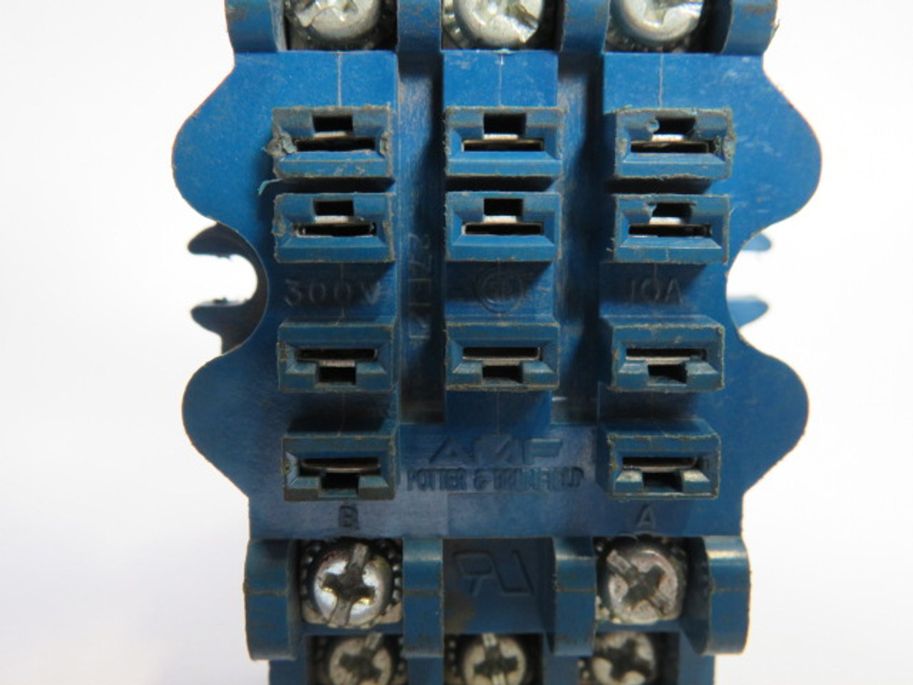 Potter & Brumfield 27E121 Blue Relay Socket 300V 10A USED