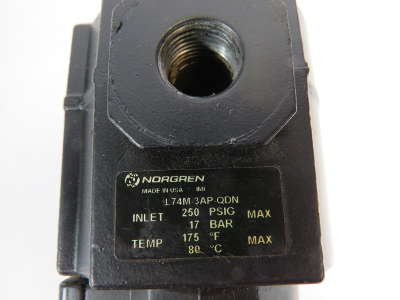Norgren L74M-3AP-QDN Microfog Lubricator 3/8"NPTF 51scfm 2.2Cap 250PSIG USED