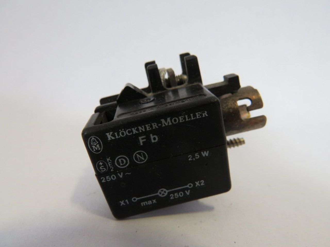 Klockner-Moeller FB Lamp Socket for Push Button 2.5W 250VAC USED