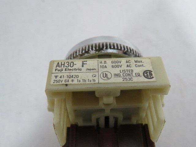 Fuji AH30-FR01 Red Flush Push Button 1N/C 6A 250V USED
