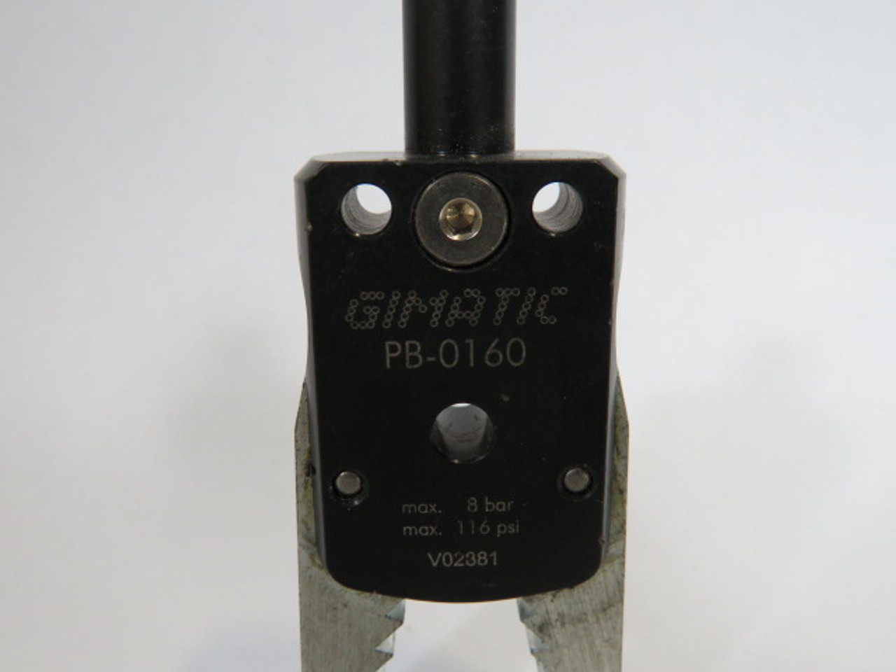 Gimatic PB-0160 Angular Non-Centring Pneumatic Gripper 8BAR 2x15DEG USED