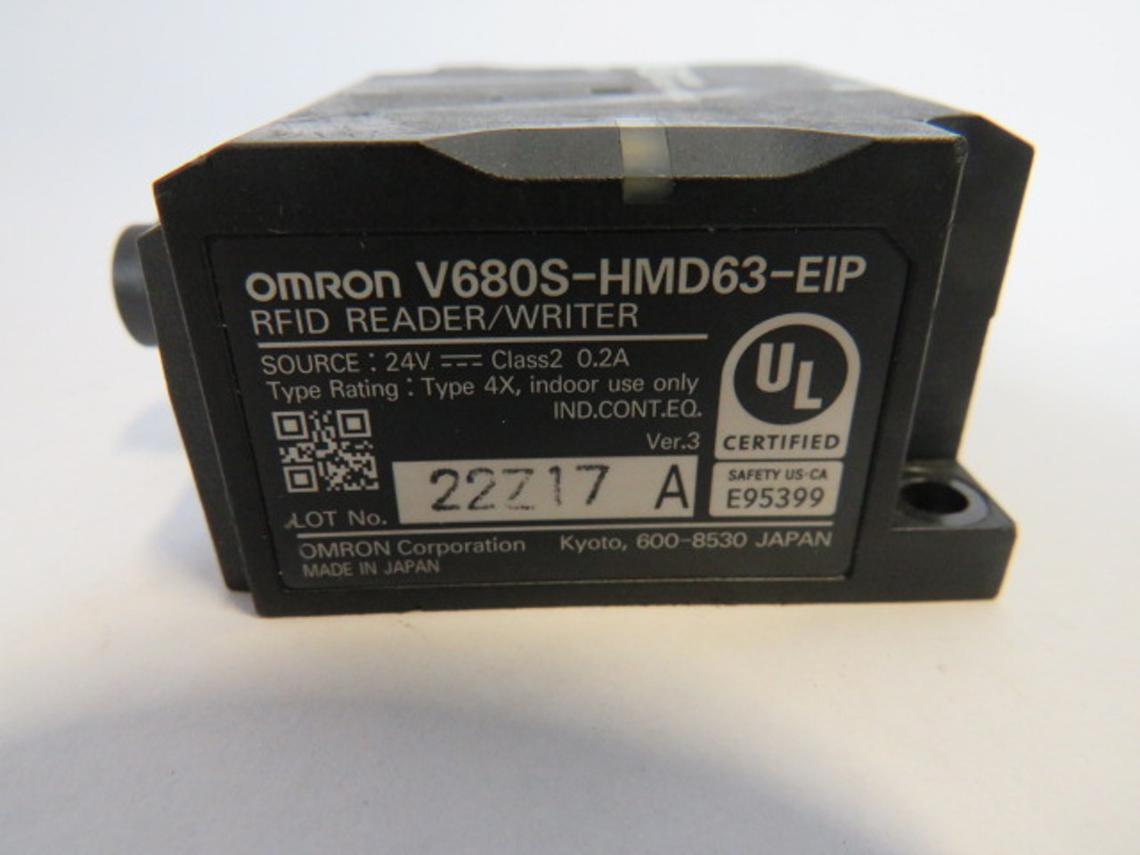 Omron V680S-HMD63-EIP RFID Reader/Writer 24VDC .2A BROKEN MOUNT