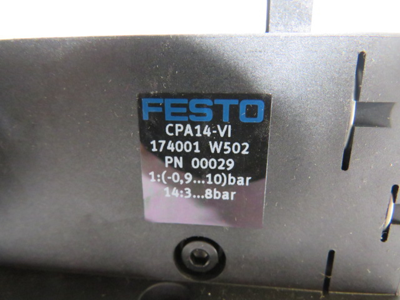 Festo 174001 CPA14-VI Solenoid Valve w/3X173941 Valves .9-10BAR USED