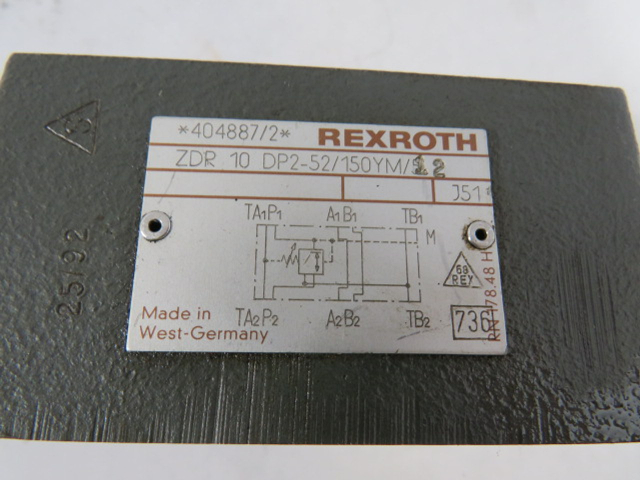 Rexroth 404887/2 ZDR-10-DP2-52/150YM/12 Pressure Reducing Valve 315BAR USED