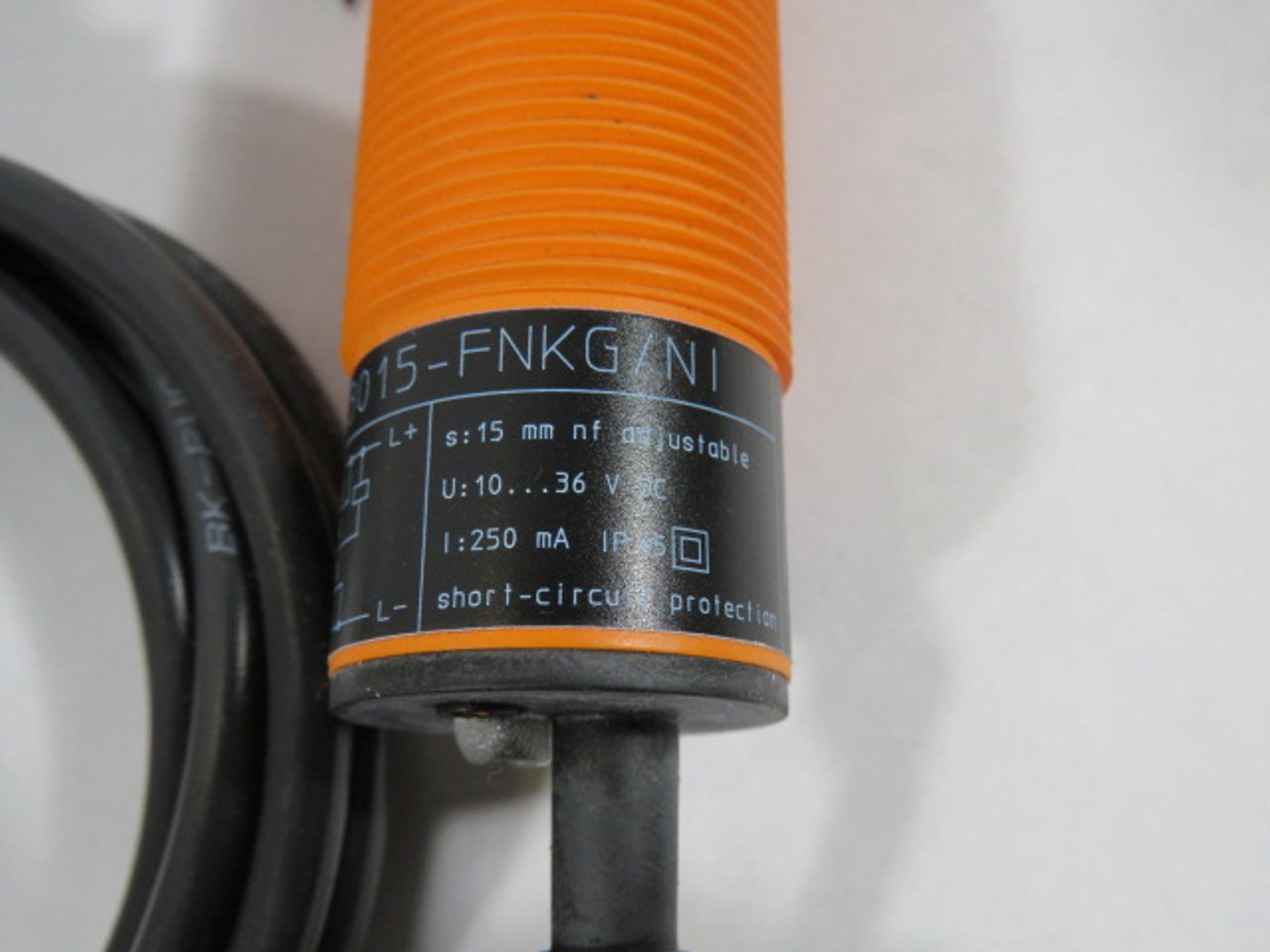 IFM Electronic KI5208 KI-3015-FNKG/N1 Capacitive Sensor 10-36VDC 250mA 15mm NEW
