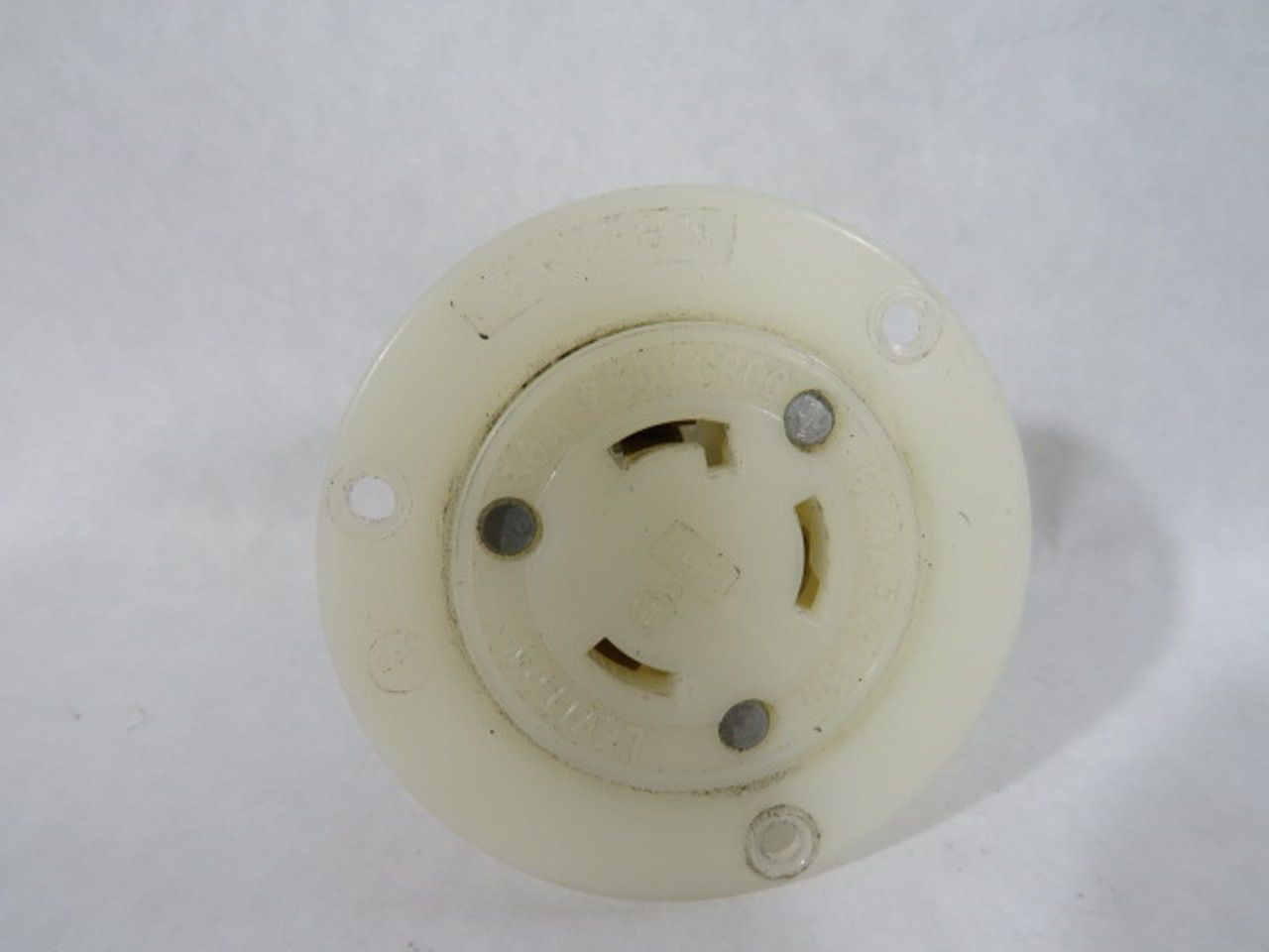 Leviton 2626F Flanged Locking Receptacle L6-30R 30A 250V 3W 2P USED