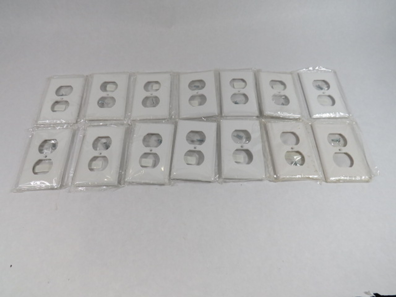 Eaton 2132W Standard Size Duplex Wallplate Plastic White Lot of 14 ! NEW !