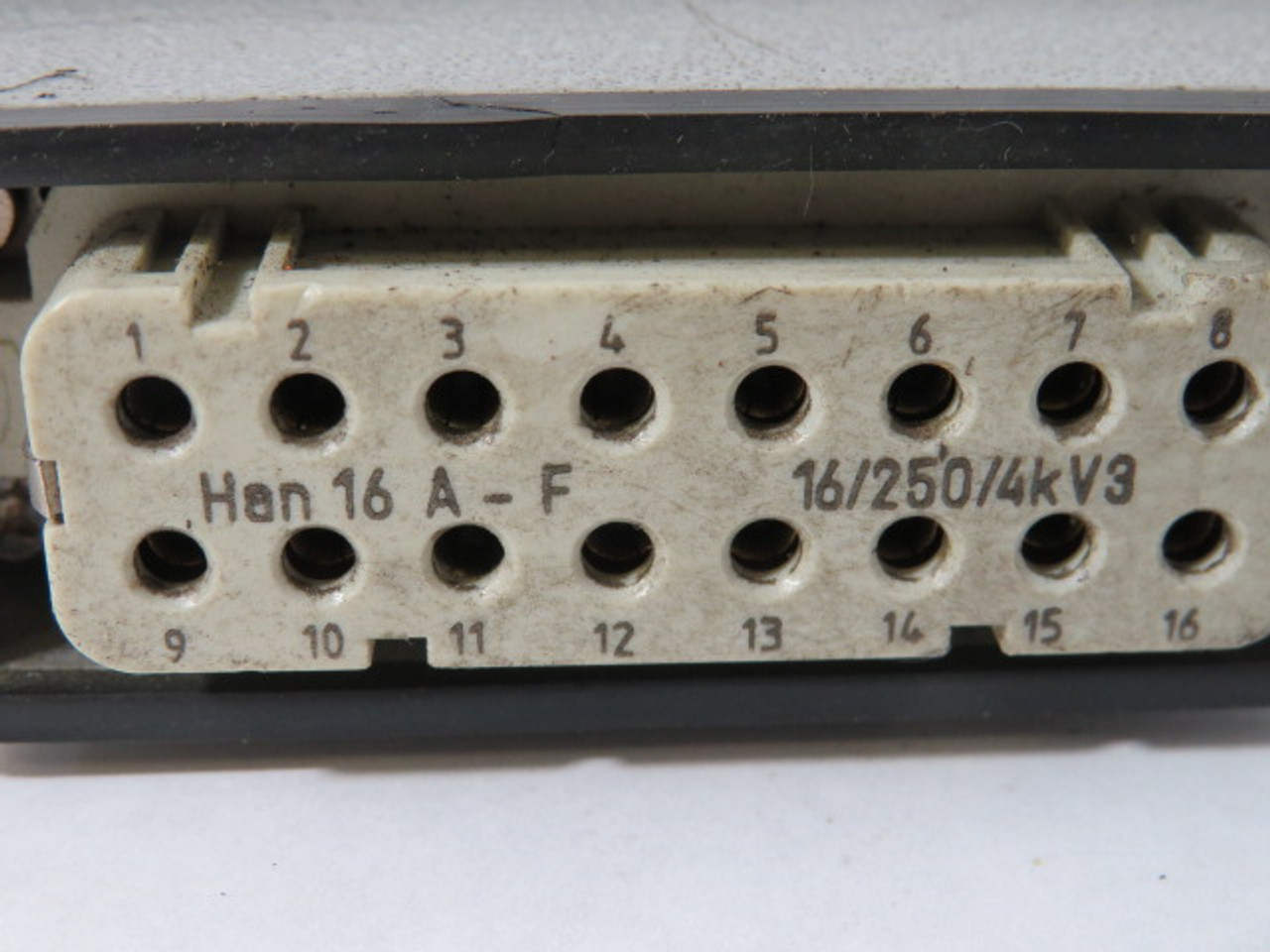 Harting 09200162816 16A-F-S Female 16P Female Connector w/Enclosure 16A USED