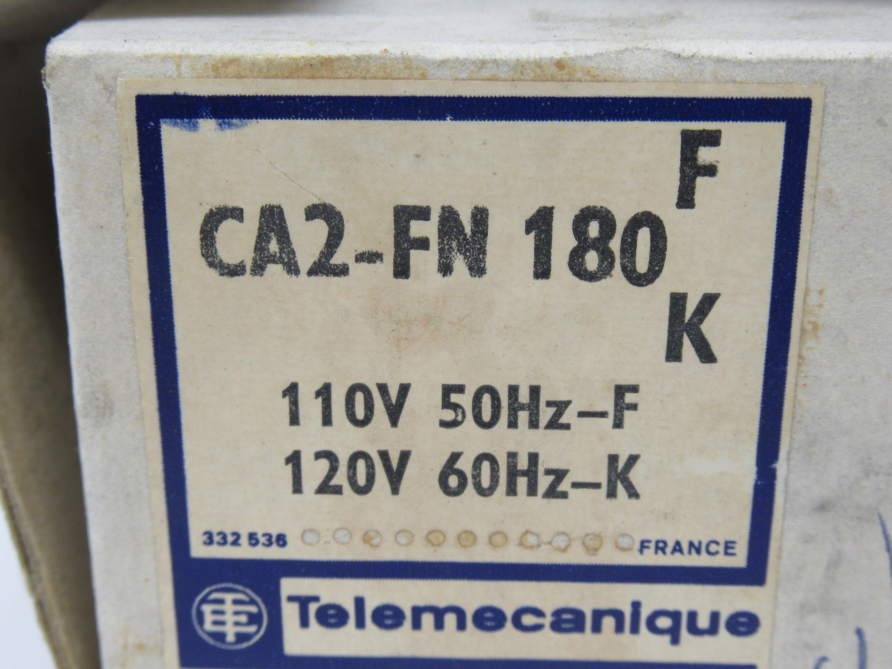 Telemecanique CA2-FN180F Relay 110V/50Hz BOX DAMAGE NEW