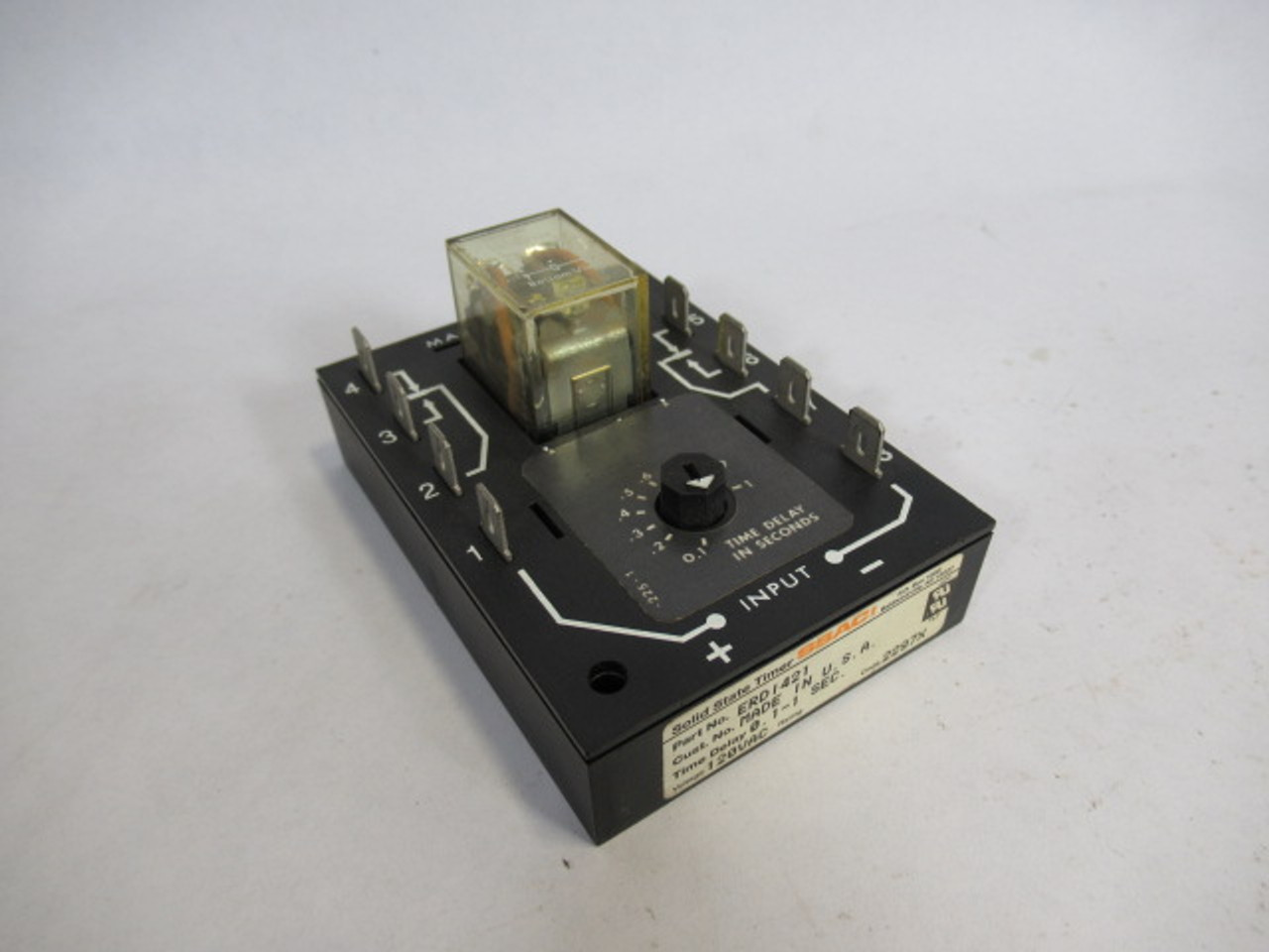 SSAC ERD1421 Solid State Timer 0.1-1Sec C/W Omron 110/120VAC Relay USED