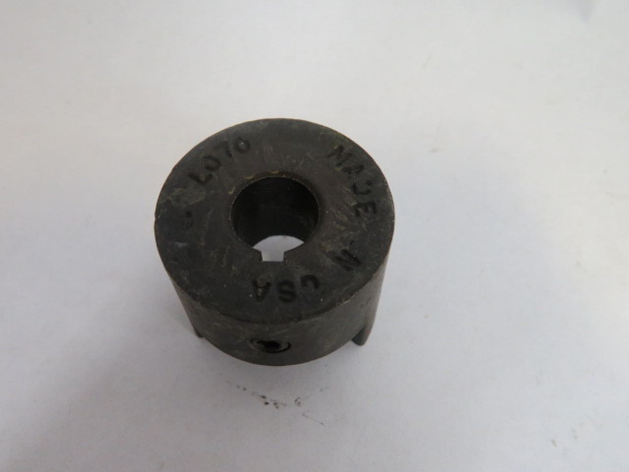 Master Drive L070-1/2 Jaw Coupling w/ 1/8" Keyway 1/2" Bore USED