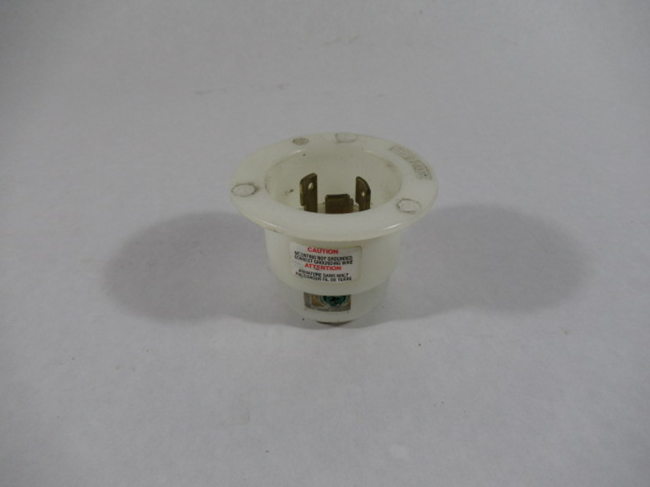 Leviton 2625 L6-30P Flanged Inlet Locking Plug 30A 250V 2P 3W USED