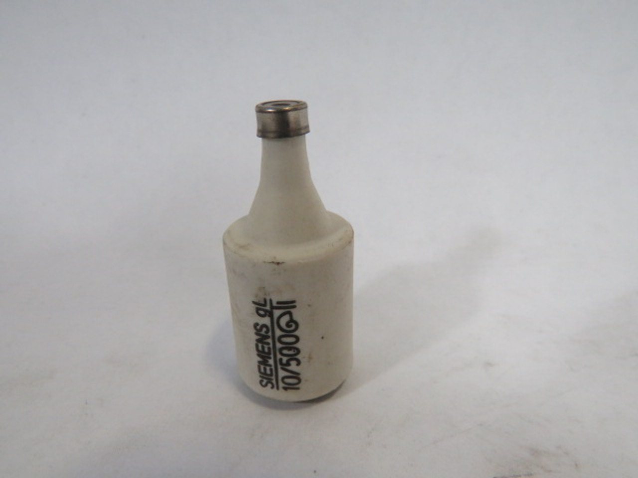 Siemens 5SB251 Diazed Ceramic Bottle Fuse 10A 500V USED