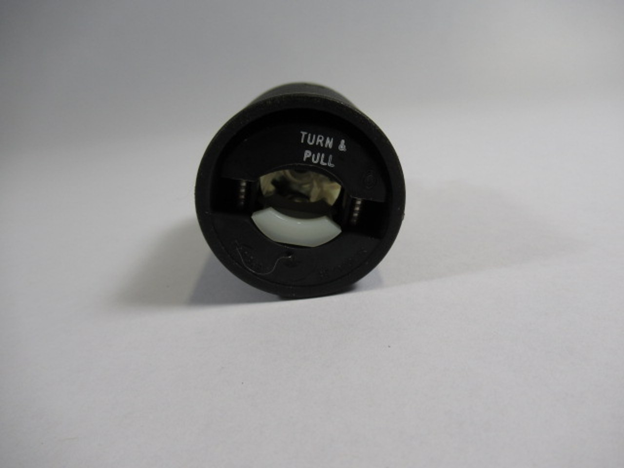 Pass & Seymour PSL515-P Turn Lock Plug 15A 125V USED