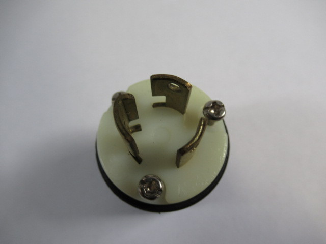 Pass & Seymour PSL515-P Turn Lock Plug 15A 125V USED