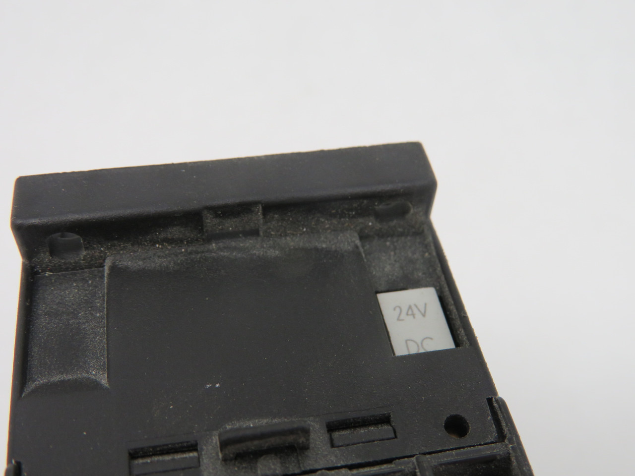 Klockner Moeller DILEM-10-G Contactor 24VDC   USED