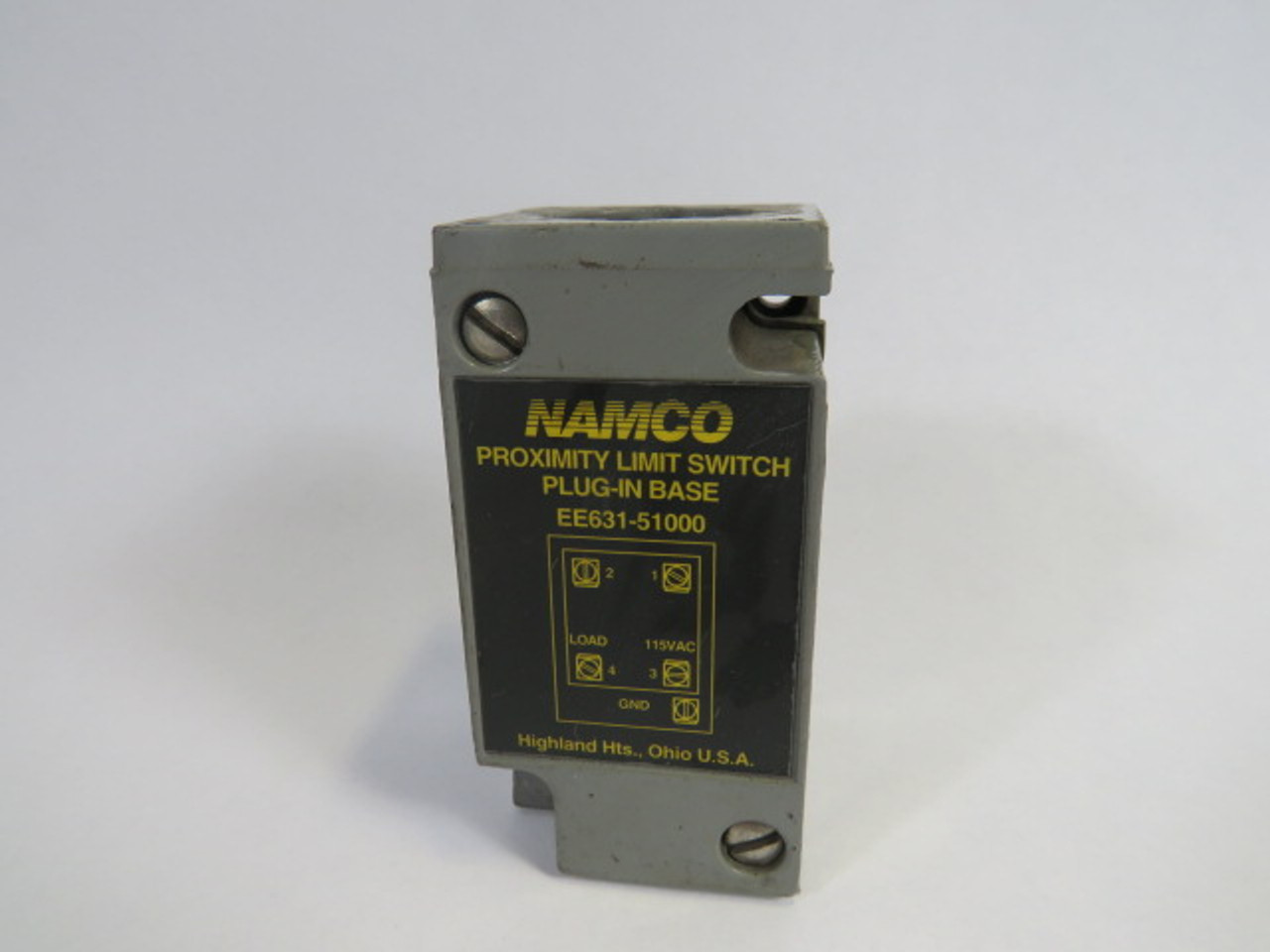 Namco EE631-51000 Proximity Limit Switch w/o Head 20-230VAC/DC@.5A USED