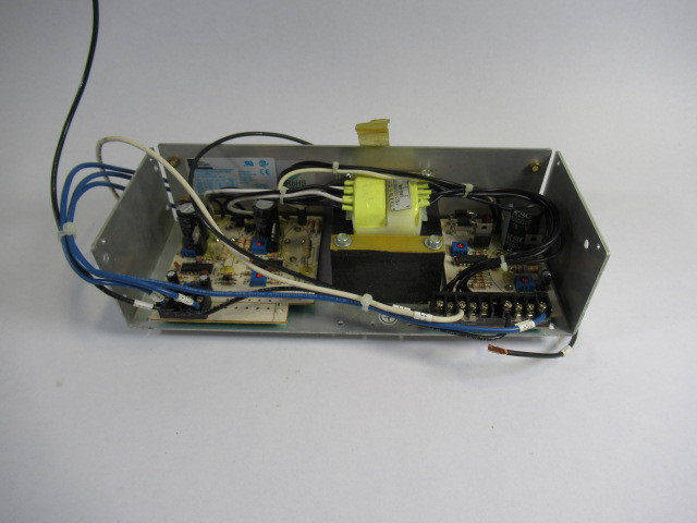 Sola SLT-12-31010-12T Regulated Power Supply 100/120VAC 50/60Hz 0.5-1A USED