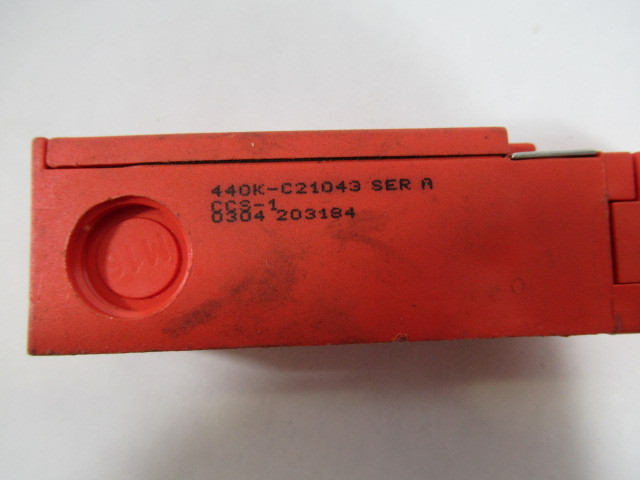 Allen-Bradley 440K-C21043 Guardmaster Safety Switch 250V 10A USED