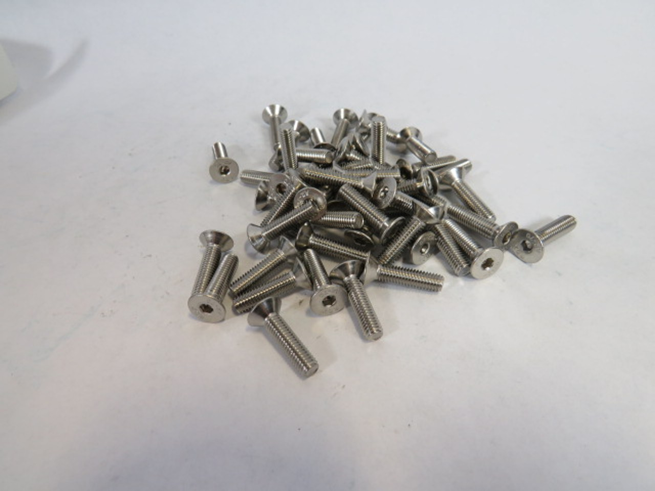 Spaenaur 373-208 SS Flat Head Hex Socket Cap Screw M5x.80x20mm Lot of 50 ! NEW !