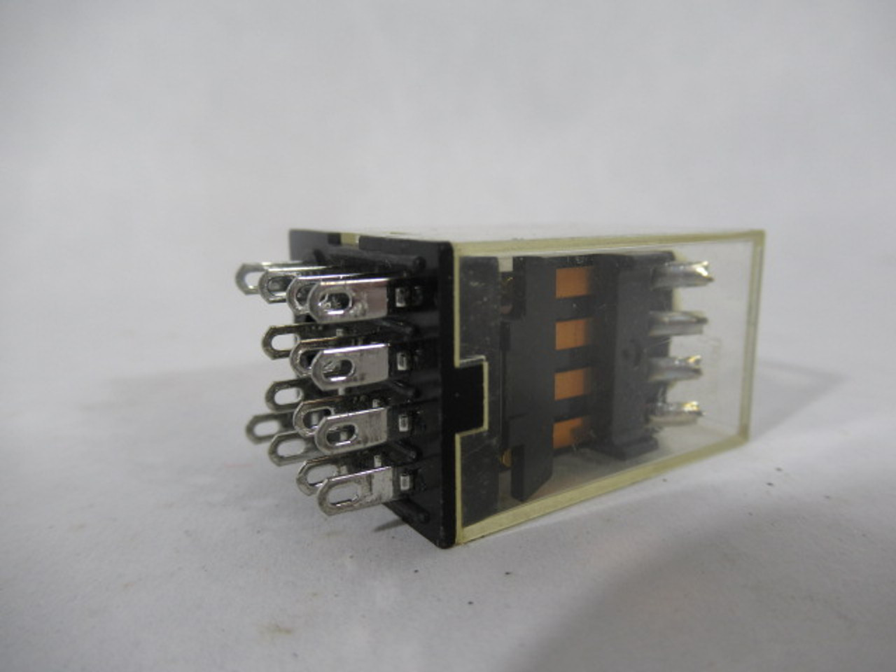 Omron MY4N-D2-DC24 General Purpose Relay 24VDC Coil 5A 14 Blade USED