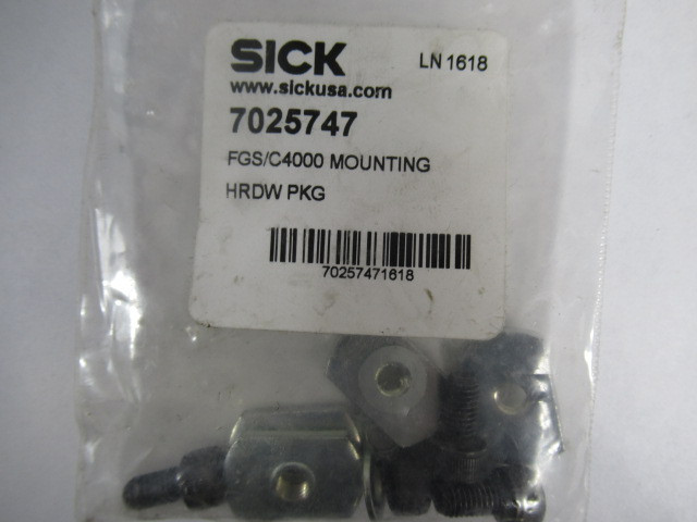 Sick 7025747 FGS/C4000 Mounting Hardware Package ! NWB !