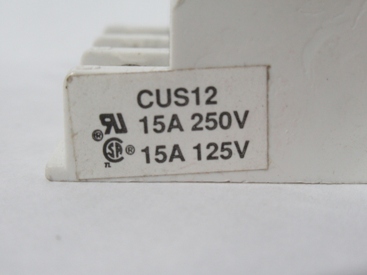 Curtis CUS12 White Relay Socket 125/250V 15A 11 Blade USED