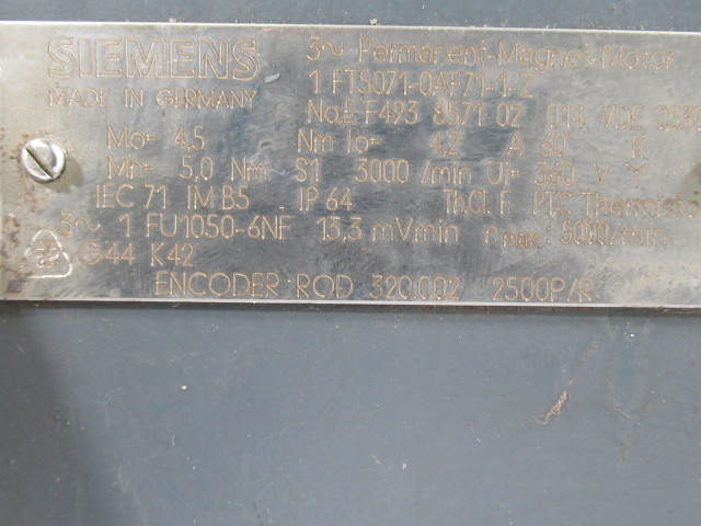 Siemens 1FT5071-0AF71-1-Z Permanent Magnet Motor 3000RPM 360V 5NM 4..2A USED