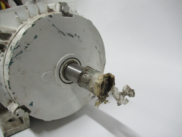 Brook Crompton 10HP 1755RPM 575V 215T TEFC 3PH 9.7/12.0A 50/60Hz USED