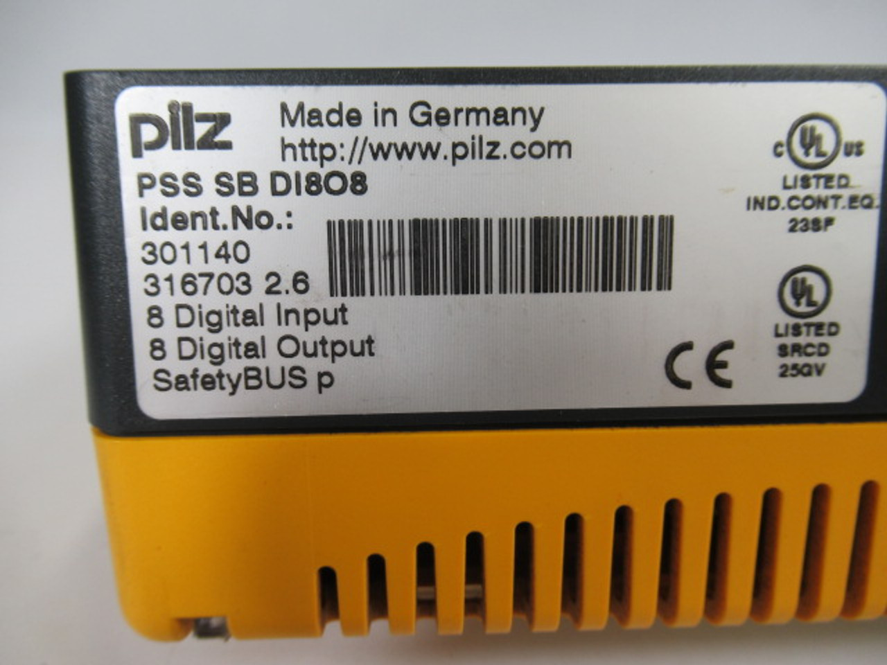 Pilz 301140 PSS SB DI8O8 Safety Input Module Ver. 2.6 8In/Outputs USED