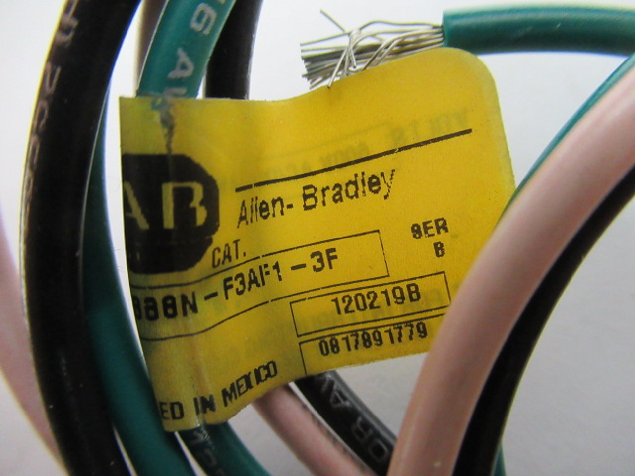 Allen-Bradley 888N-F3AF1-3F Ser B 3P Female Receptacle 13A 600VAC 31"L USED