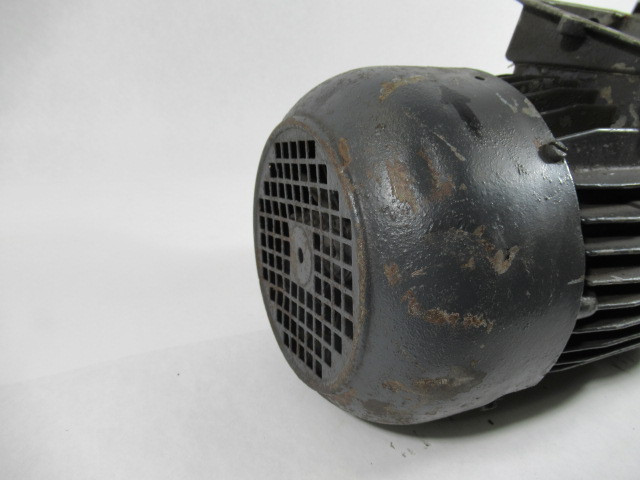 Katt 1.5kW 1745RPM 332/575V 90L TEFC 4.2/2.4A 60HZ USED