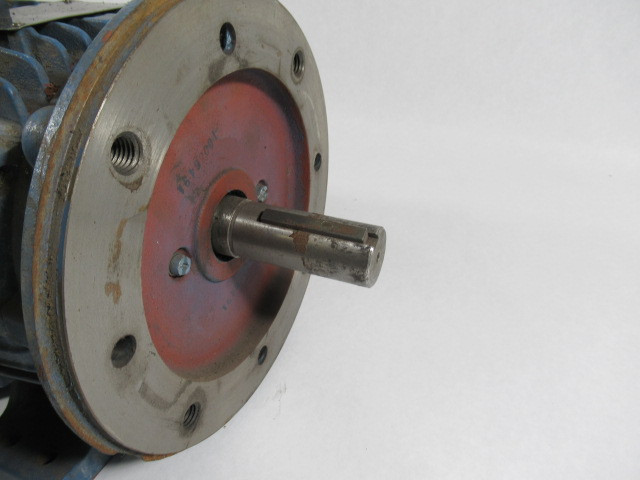 Weg 5HP 3480RPM 575V W182/4TC TEFC 3PH 4.88A 60Hz USED