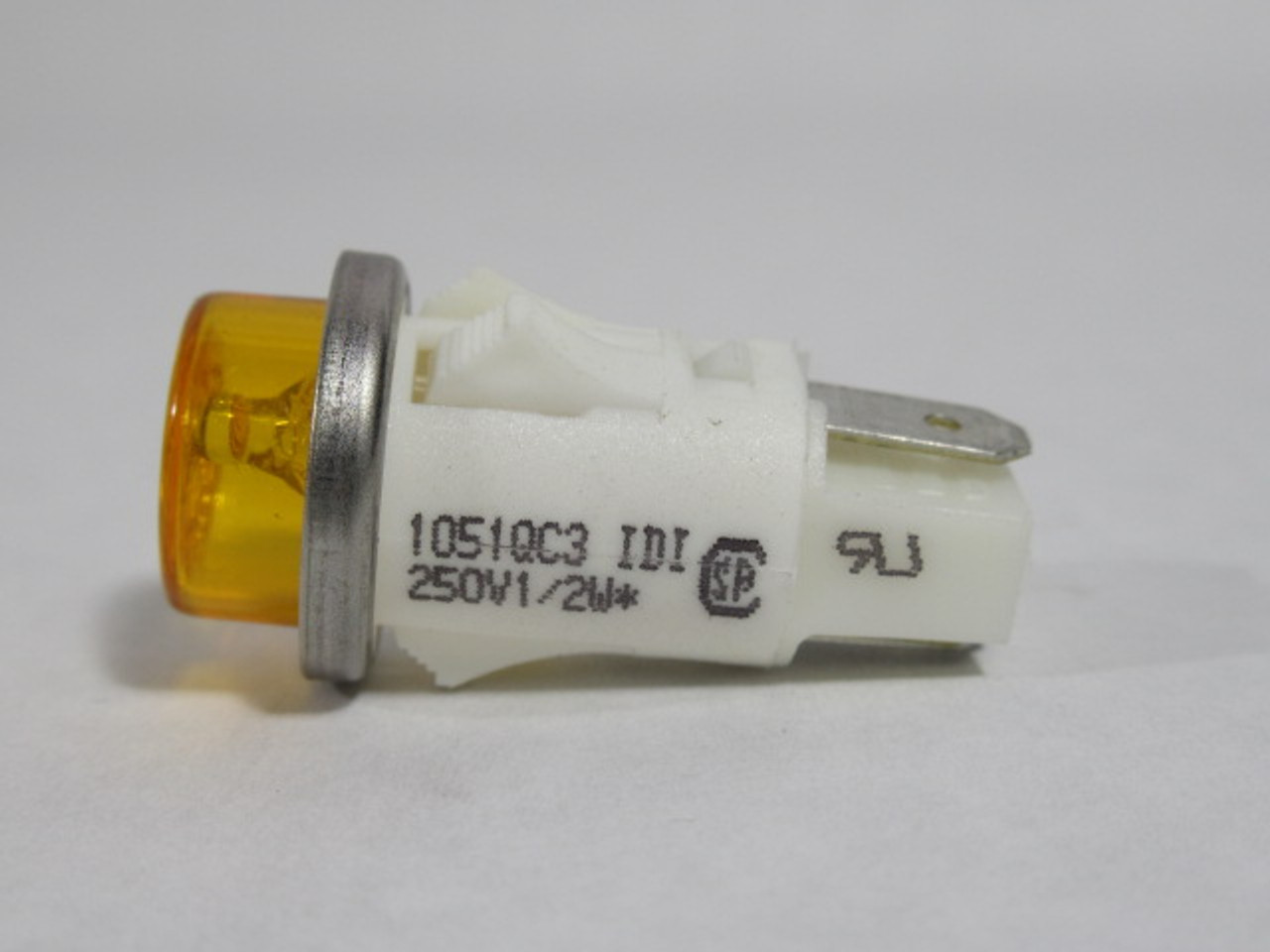 IDI 1051QC3 Amber Push In Indicator Light 250V 1/2W USED