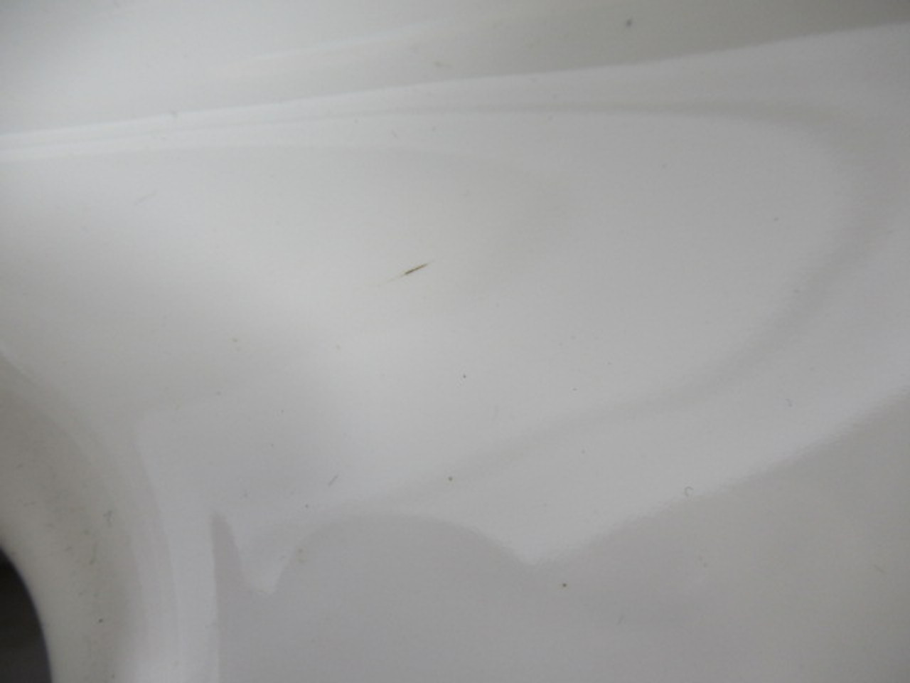 Contrac 4180BGW Soft White Oval Drop-In Sink HAS COSMETIC DAMAGE ! NOP !