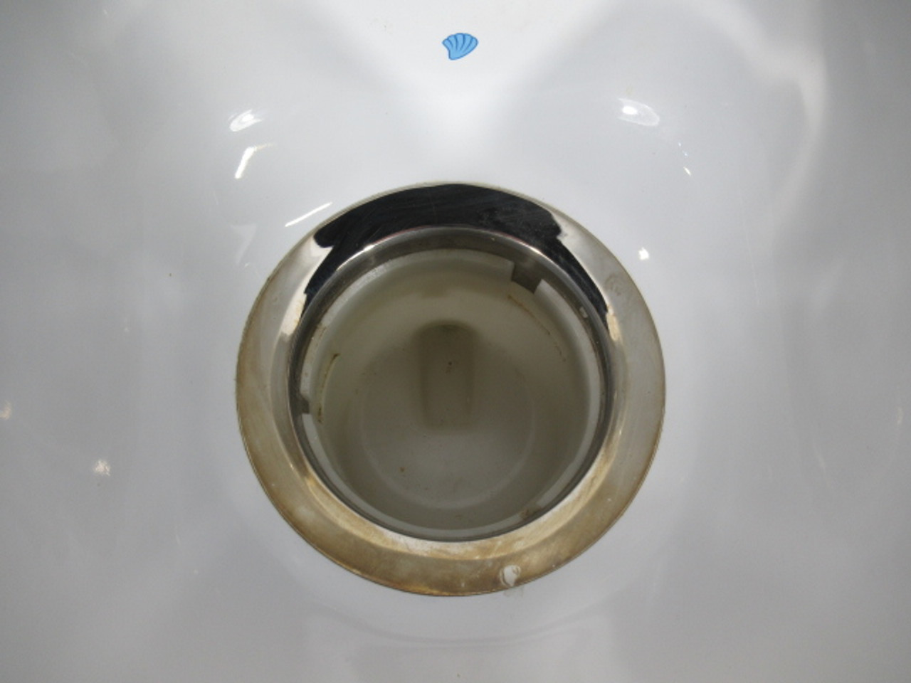 Falcon F7000 White Waterless Urinal Vitreous China C/W Hardware USED