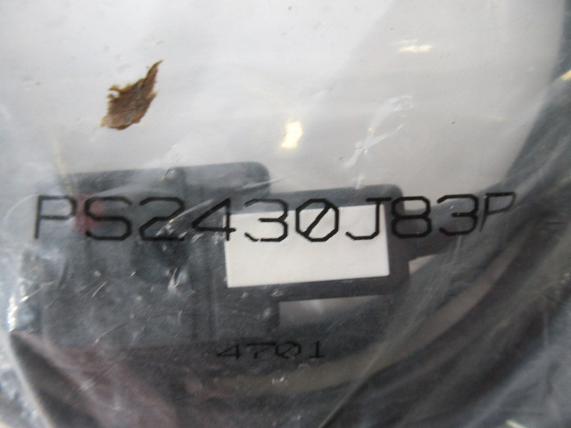 Parker PS2430J83P DIN Valve Connector Cordset 120V/60Hz LED 3Pin Cable 2m NWB