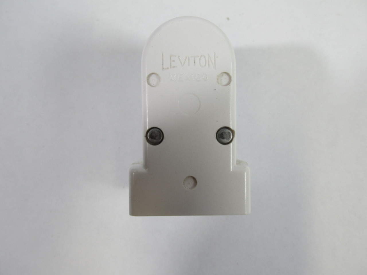 Leviton 464 Fluorescent Lamp Holder Socket Plunger 660W 600V Lot of 2 USED