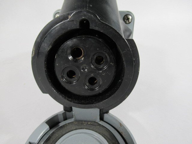 Hubbell HBLS430R5W Switched Pin & Sleeve Receptacle 30A 3P 600VAC USED