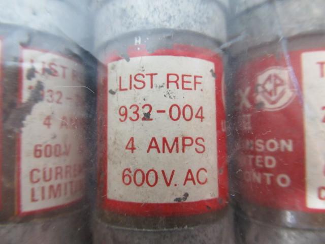 Aeroflex 932-004 HRC Form II Bolt On Fuse 4Amps 600V Lot of 10 USED