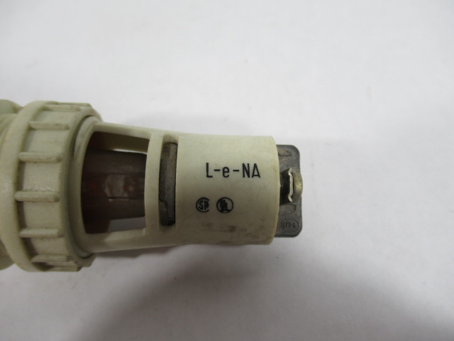 Klockner-Moeller L-e-NA Panel Mount Indicator Light Red 125V USED