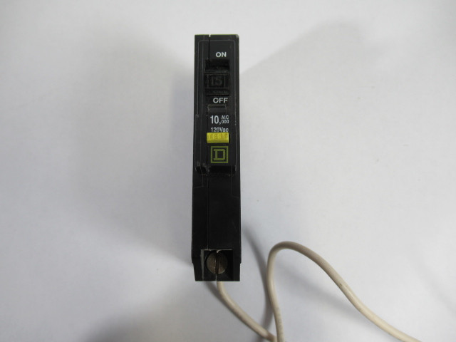 Square D QO115CAFI Circuit Breaker 15A 1 Pole 120VAC *Broken Mount* USED