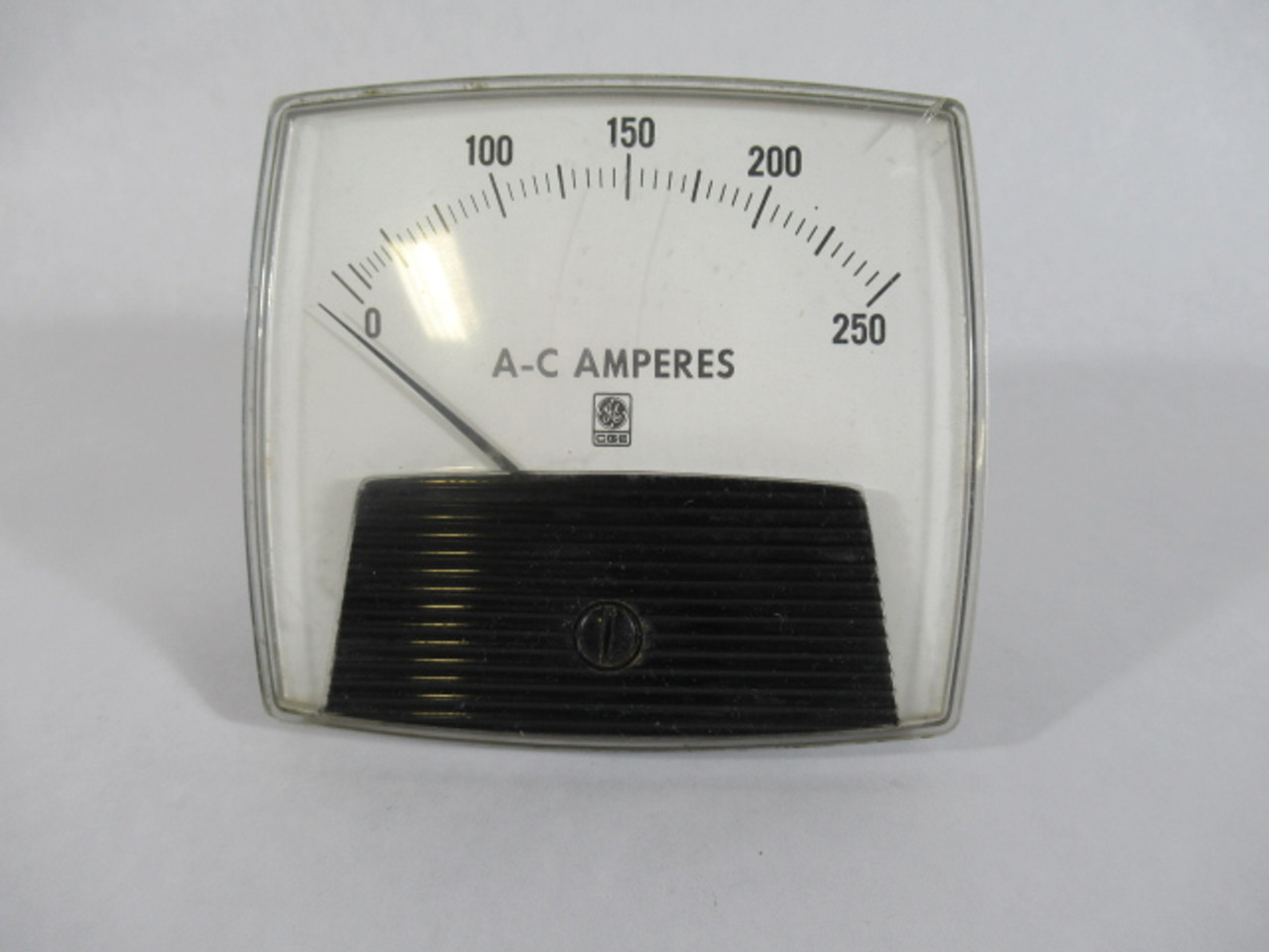 General Electric L553-LSRS Panel Meter 0-250 A-C Amperes USED