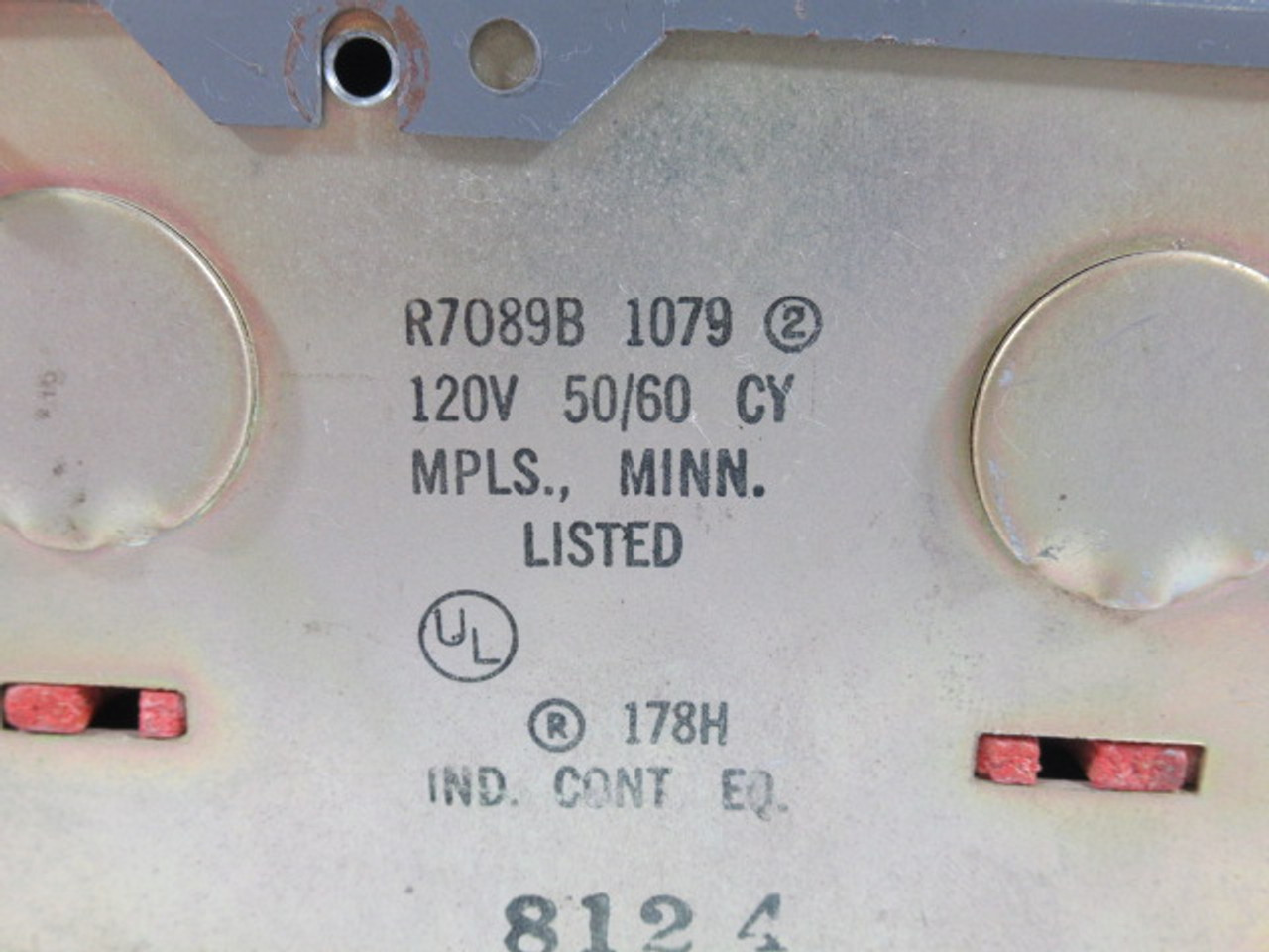 Honeywell R7089B-1079 Versa Tran Liquid Level Controller 120V 50/60Hz USED