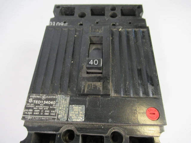 General Electric TED134040 Circuit Breaker 3 Pole 40Amp 480VAC USED