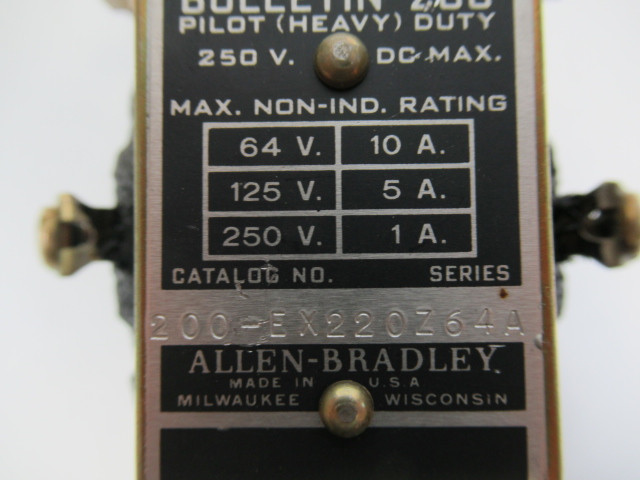Allen-Bradley 200-EX220Z64A Contactor Relay 10A 250V Coil 64VDC ! NWB !